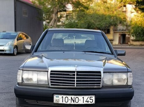 Mercedes 190 1990