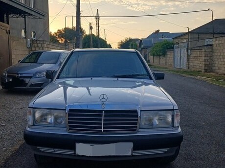 Mercedes 190 1992