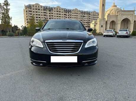 Chrysler 200