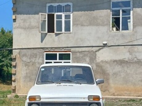 LADA (VAZ) Niva 1992