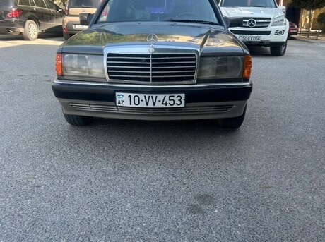 Mercedes 190