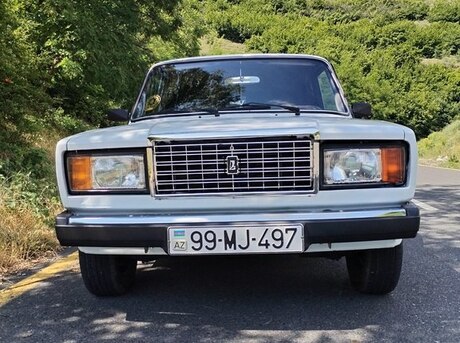 LADA (VAZ) 2107 2000