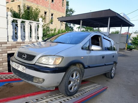 Opel Zafira 1999