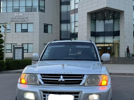 Mitsubishi Pajero 2004