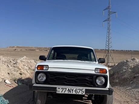 LADA (VAZ) Niva 2008