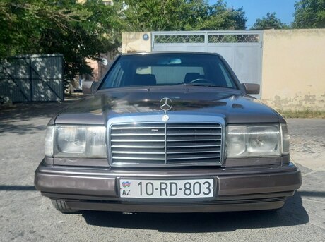 Mercedes E 220 1993