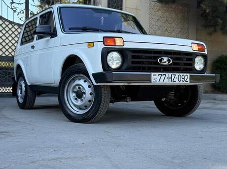 LADA (VAZ) Niva 2012
