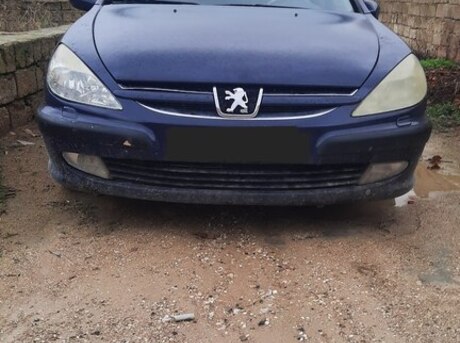 Peugeot 607 2002