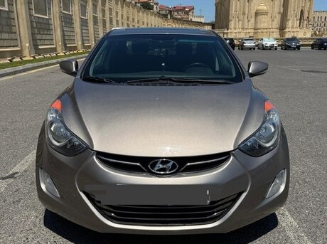 Hyundai Elantra 2013