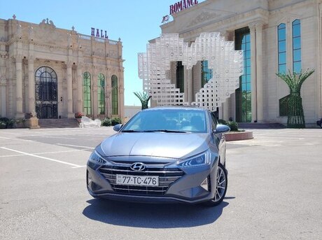 Hyundai Elantra 2019