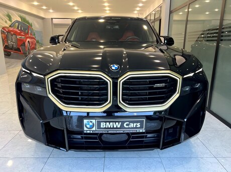 BMW XM