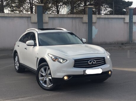 Infiniti QX70 2013
