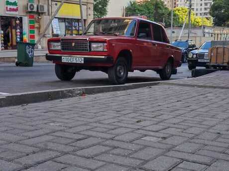 LADA (VAZ) 2107 1995
