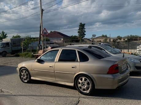 Opel Vectra 2000