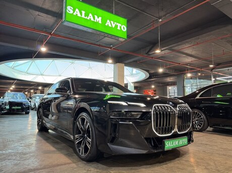 BMW i7