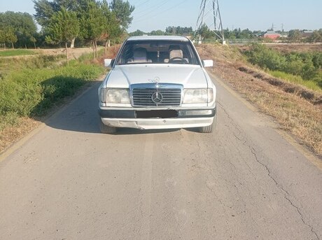 Mercedes E 200 d 1993