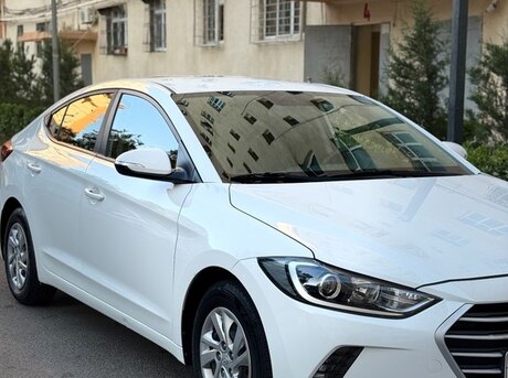 Hyundai Avante 2016