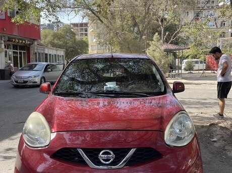 Nissan March 2013