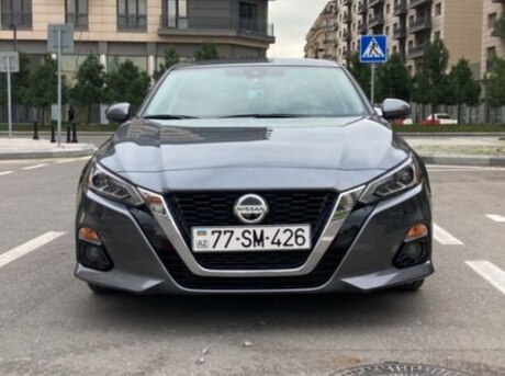 Nissan Altima 2019