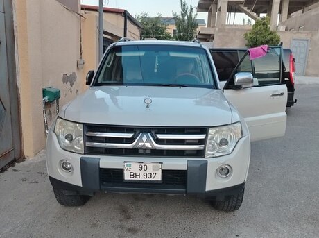 Mitsubishi Pajero 2007