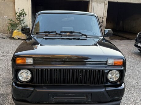 LADA (VAZ) Niva 2015