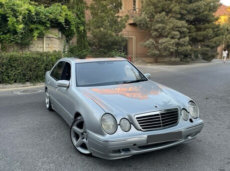 Mercedes E 320 2000