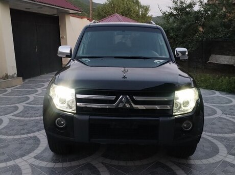 Mitsubishi Pajero 2008