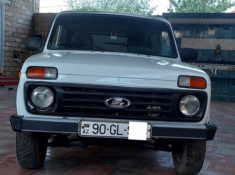 LADA (VAZ) Niva 2009