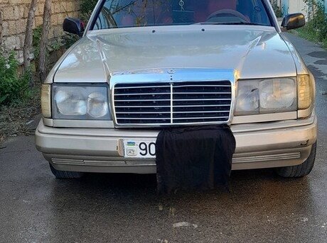 Mercedes E 200 1987