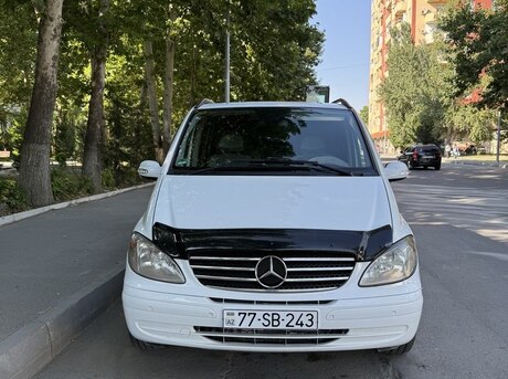 Mercedes Viano 2008