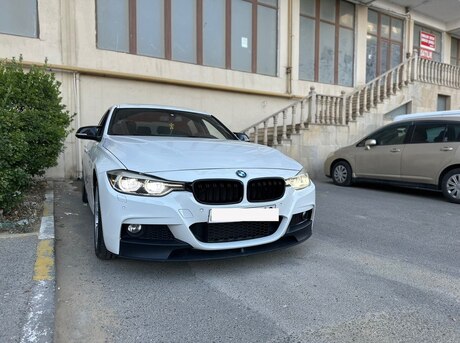 BMW 330 2017