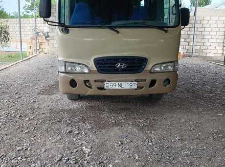 Hyundai County 2001