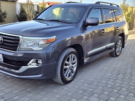 Toyota Land Cruiser 2010