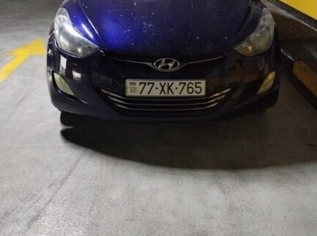 Hyundai Elantra 2012