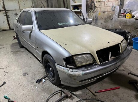 Mercedes C 220 d 2000
