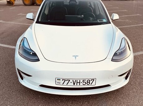 Tesla Model 3 2023