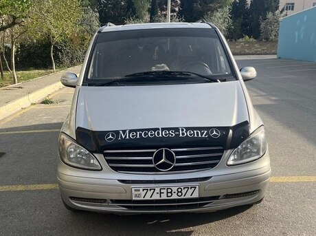 Mercedes Viano 2003
