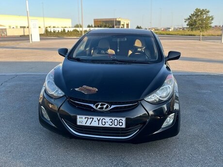 Hyundai Elantra 2012