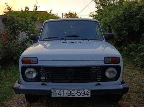 LADA (VAZ) Niva 2010