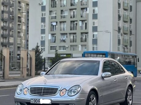 Mercedes E 240 2003