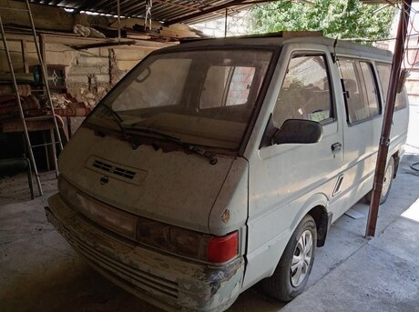 Nissan Vanette 1993