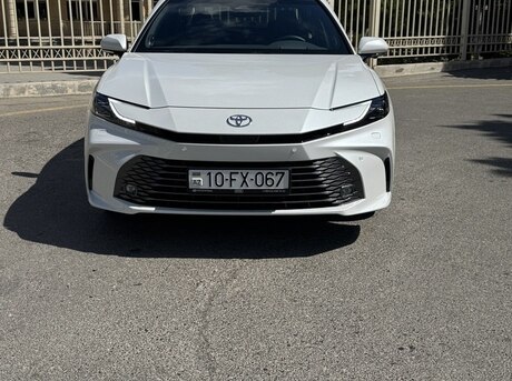 Toyota Camry 2024