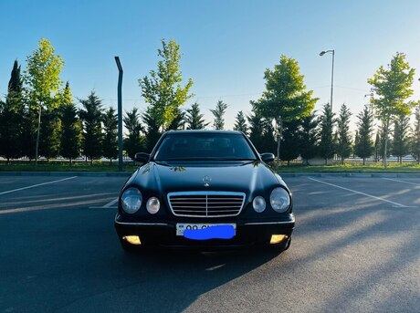 Mercedes E 270 2000