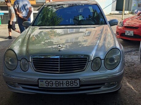Mercedes E 240 2002