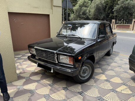 LADA (VAZ) 2107