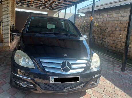 Mercedes B 180 2009
