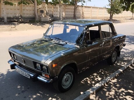 LADA (VAZ) 2106 2000