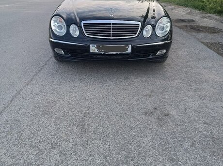 Mercedes E 240 2004