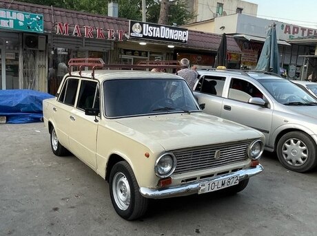 LADA (VAZ) 21011 1986