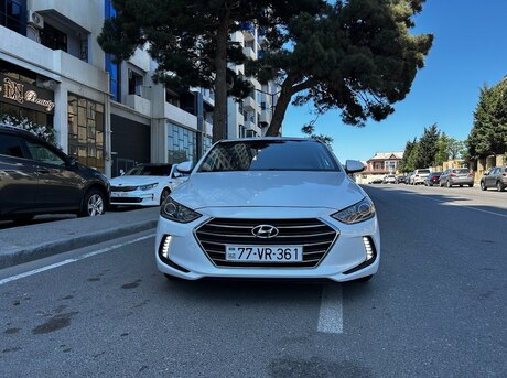 Hyundai Elantra 2017